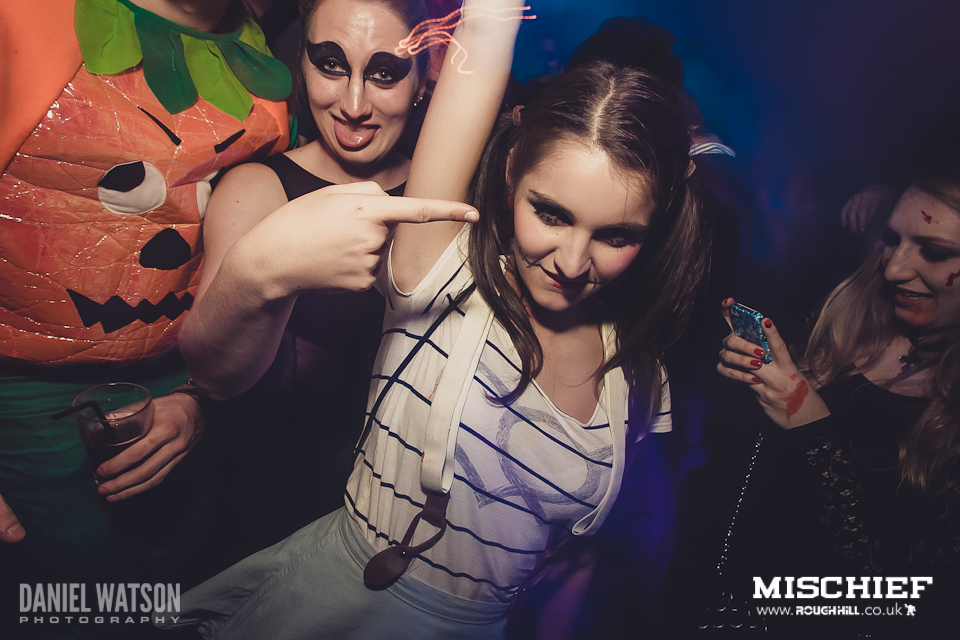 IMAGE: http://payload103.cargocollective.com/1/3/110609/4370575/mischief-10-2012-213_o.jpg